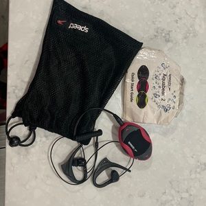 Speedo aquabeat 2 swim headphones MP3